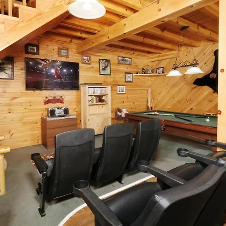 Wholly Smokies Villa